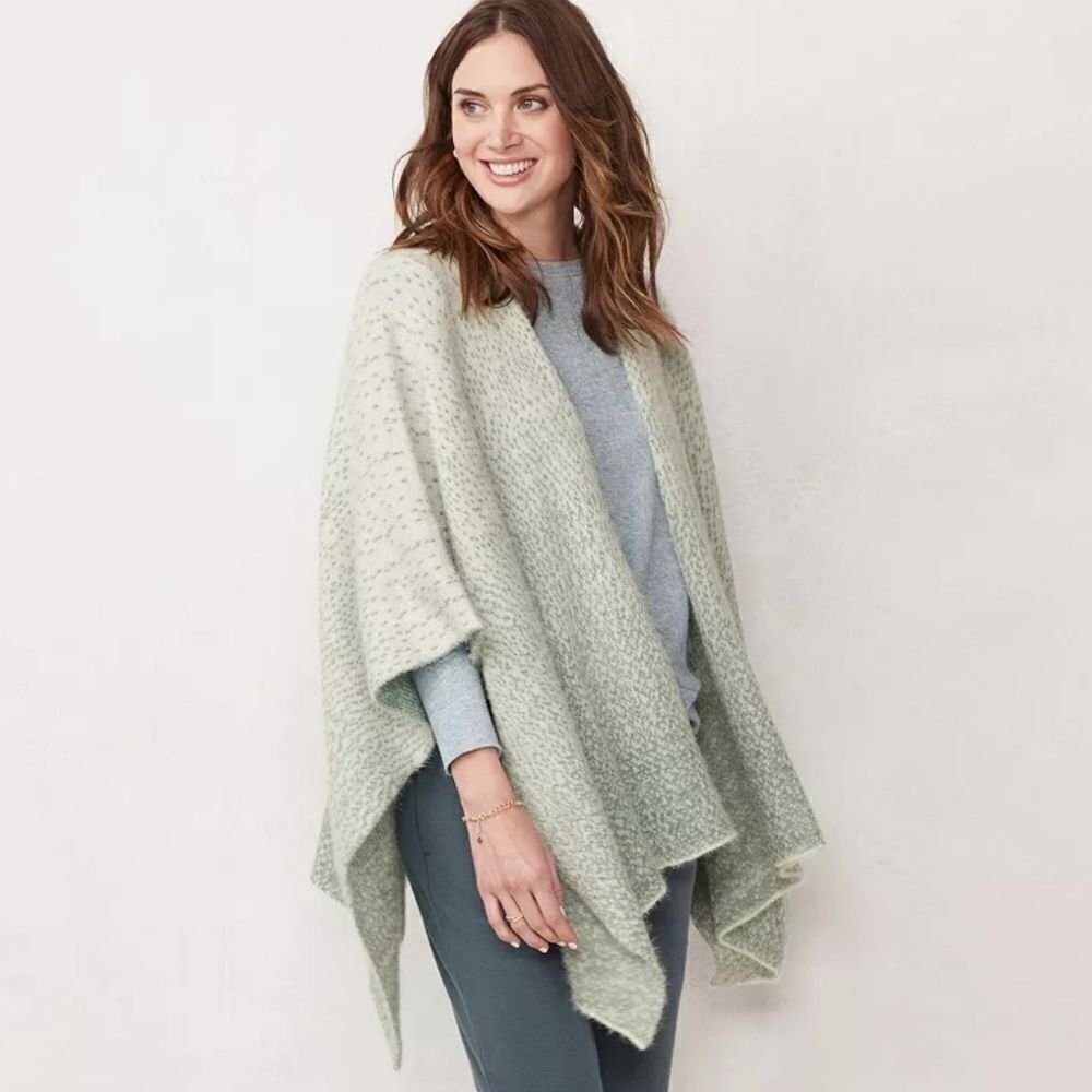 LC LAUREN CONRAD Metallic Jacquard Ruana White and Green Size